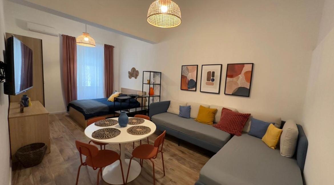 Etna Charme Apartment Aeroporto di Catania Fontana Rossa Esterno foto